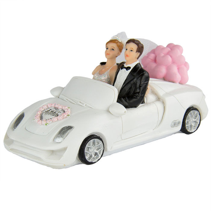 Deko-Figur Hochzeitspaar im Cabrio, 1 Stück