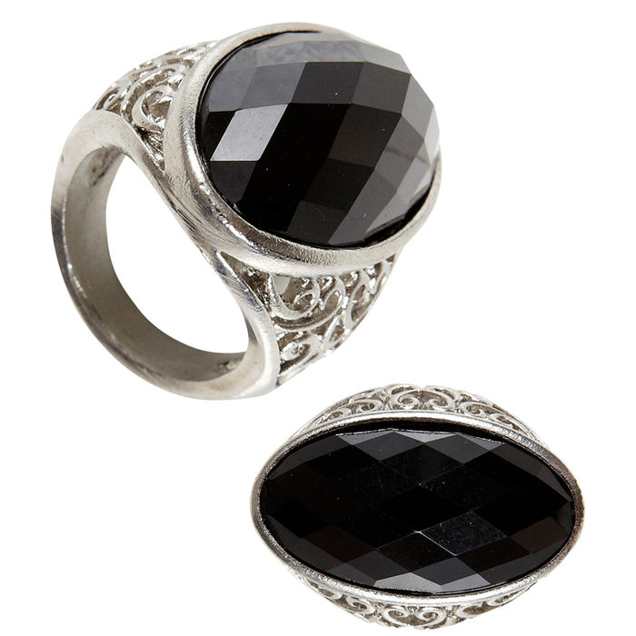 Ring Gothic, mit schwarzem Stein