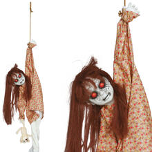 NEU Halloween Deko H�ngefigur Horror-M�dchen, ca. 90cm, Mit Licht-, Sound- und Bewegungseffekt